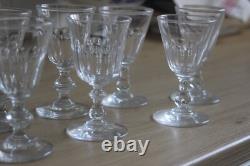 Lot de 9 Anciens Verres à Vin ou Porto en Cristal Baccarat ou Saint Louis