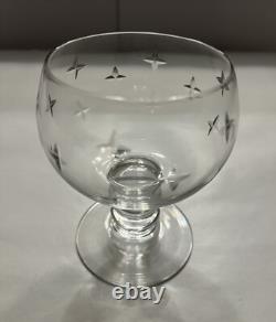 Lot de 9 verres à pied anciens en cristal taillé