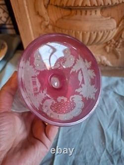 Magnifique Ancien Vase rose décor animalier / chasse Cristal de Bohème