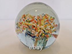 Murano Sulfure ancien décor de fleurs stylisées H. 8,2 cm ca 1950