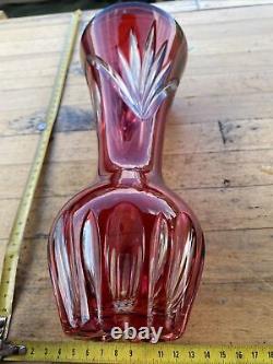 N°1  Ancien vase en Cristal couleur rouge tailler à la main