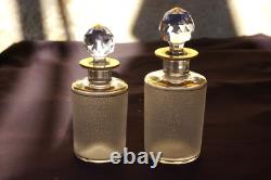 Paire 2 beaux anciens flacons à parfum en cristal givré de St Louis réhaussés or