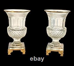 Paire De Vases Medicis Anciens En Cristal De Baccarat Taillé / Monture En Bronze