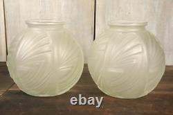 Paire de Vase Ancien en Verre Moulé Pressé Satiné Art Déco Géometrique c1930
