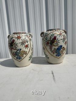 Paire de grands vases anciens en céramique décor oiseaux (Japon)