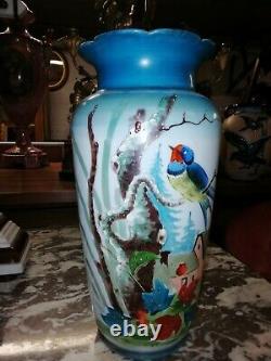 Paire de vases ancien en opaline décor aux oiseaux