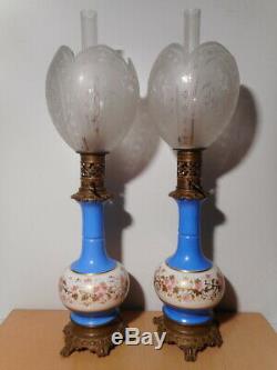 Paire lampe pétrole ancienne 19 siècle modérateur tube globe verre cristal gravé