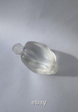 Presse papier Cristal Lalique France ancien sculpture cristal fumé femme signé