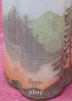 Rare ancien grand vase dégager a l acide signé LEGRAS decors lacustre