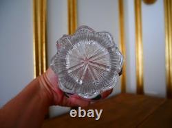 Rare ancien verre en cristal moulé Baccarat 1840 Gotique arabesque Charles X