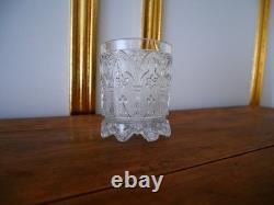 Rare ancien verre en cristal moulé Baccarat 1840 Gotique arabesque Charles X