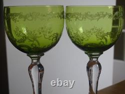 SAINT LOUIS 2 ANCIENS VERRES VIN ROEMER CRISTAL GRAVURE VERT CHARTREUSE 17,8 cm