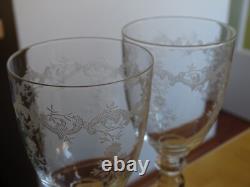 SAINT LOUIS 4 ANCIENS VERRES A VIN CRISTAL MODELE GRAVURE LOUISE 1293 ht 14,5 cm