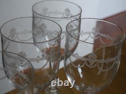 SAINT LOUIS 4 ANCIENS VERRES A VIN ROUGE CRISTAL GRAVURE STYLE EMPIRE ht 13 cm