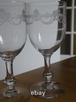 SAINT LOUIS 4 ANCIENS VERRES A VIN ROUGE CRISTAL GRAVURE STYLE EMPIRE ht 13 cm