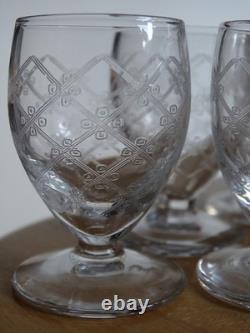 SAINT LOUIS 6 ANCIENS VERRES A LIQUEIR CRISTAL MODELE LIGIER n°206 ht 5,5 cm