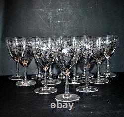 Série 12 verres à vin ancien en cristal gravé roue guirlande laurier 1900 H15cm