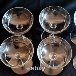 Serie De 8 Anciennes Coupes A Champagne En Cristal Val Saint Lambert