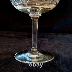 Serie De 8 Anciennes Coupes A Champagne En Cristal Val Saint Lambert