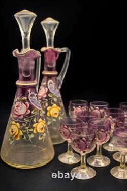 Service ancien en verre émaillé 2 carafes + 8 verres Décor floral peint à la