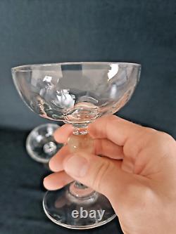 Service de 14 coupes à Champagne en verre soufflé ancien