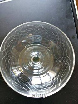 Service de 41 verres anciens en cristal gravé style Baccarat st louis