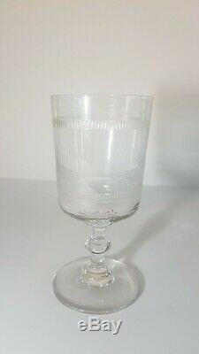 Service de 9 verres à eau ancien en cristal gravé