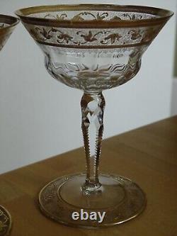 St Louis 2 Anciennes Coupes A Champagne En Cristal Gravure Modele Callot Gold