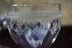 Suite de 10 anciens verres à eau ou vin en cristal gravure guillochée