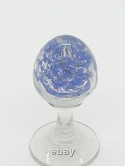Sulfure Presse Papier Ancien Oeuf Bleu Sur Pied Verre France XIXème Siècle