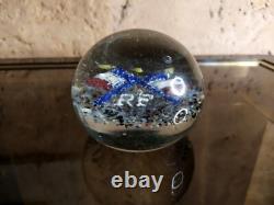 Sulfure presse-papiers ancien marqué RF