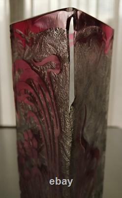 Superbe ancien vase art-nouveau Baccarat en verre dégagé à l'acide