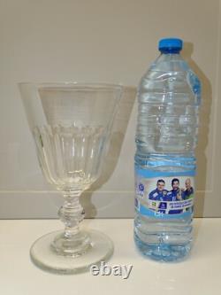 -TRES GRAND VERRE CRISTAL LOUIS PHILIPPE COLLECTION VERRE ANCIEN XIXe VITRINE D