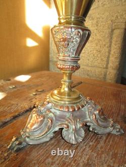 Très belle bouquetière ancienne en bronze doré / vase cornet en cristal gravé