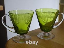 VAL ST LAMBERT CRISTAL 2 ANCIENS VERRES THE GRAVURE 1900 CHARTREUSE ht 8 cm