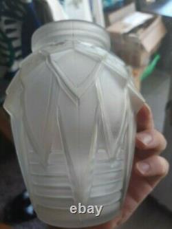 Vase MULLER Frères LUNEVILLE blanc Opalescent ancien Signé En Verre 15cm