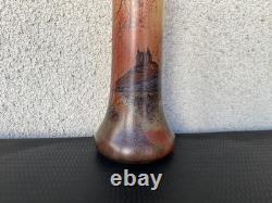 Vase ancien Legras Verre multicouche Décor de paysage lacustre et château