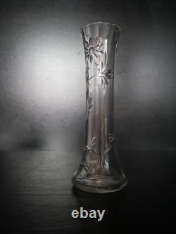 Vase ancien en cristal taillé fleur Baccarat 20,2 cm catalogue 1916