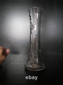 Vase ancien en cristal taillé fleur Baccarat 20,2 cm catalogue 1916