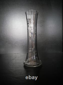 Vase ancien en cristal taillé fleur Baccarat 20,2 cm catalogue 1916