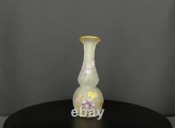 Vase ancien en verre givré émaillé, attribué à MONTJOYE