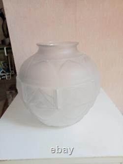 Vase ancien verre opaque hauteur 24 cm diamètre 22 cm