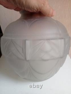 Vase ancien verre opaque hauteur 24 cm diamètre 22 cm