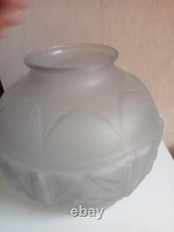 Vase ancien verre opaque hauteur 24 cm diamètre 22 cm