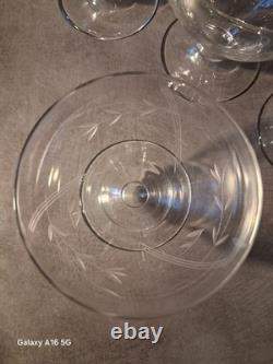 Vintage lot? 12 verres? En cristal ciselé, motif feuilles? Ancien